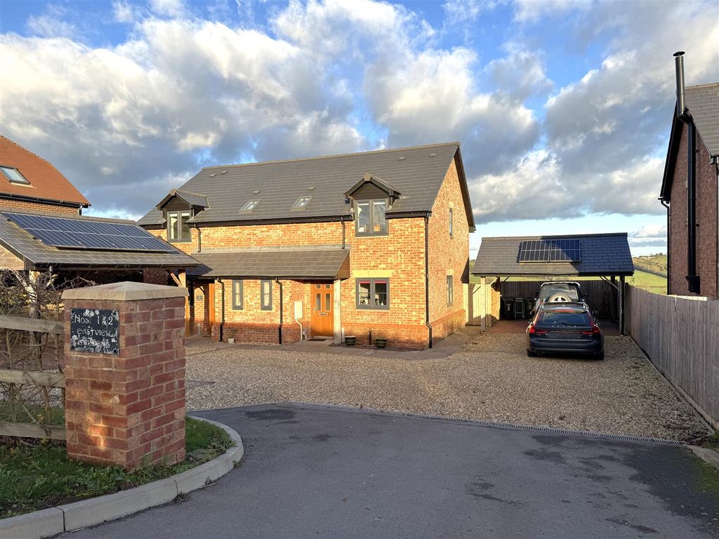 Property photo 1 of 22