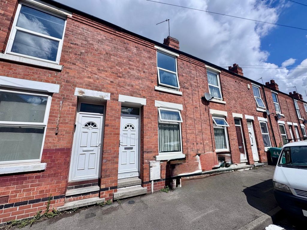 Property photo 1 of 17