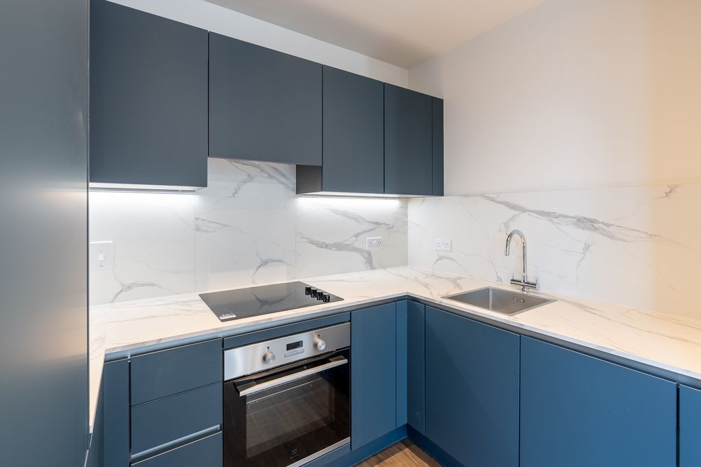 Property photo 2 of 14 Kitchen