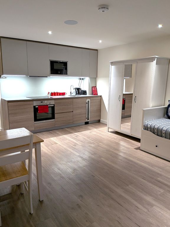 Property photo 2 of 3