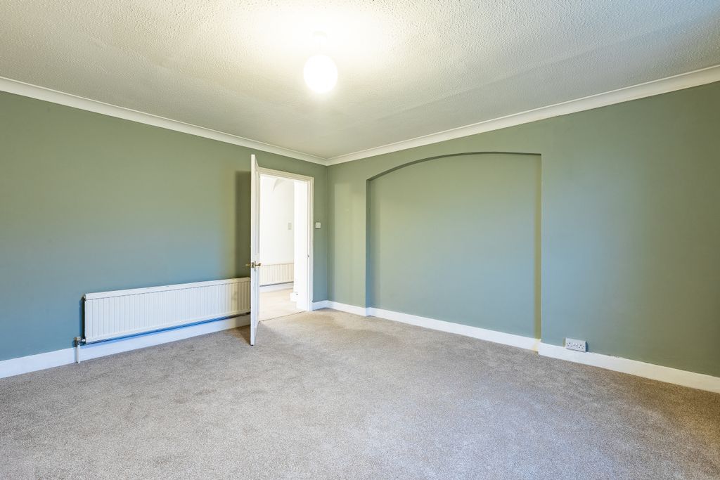 Property photo 3 of 10 Photo 5