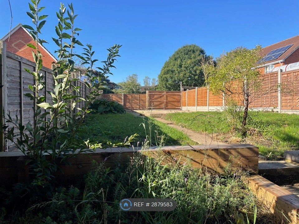Property photo 1 of 12 Garden