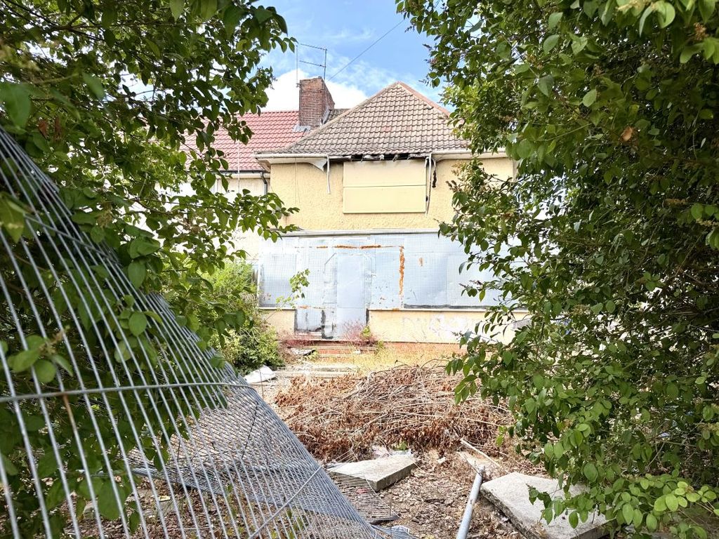 Property photo 3 of 4