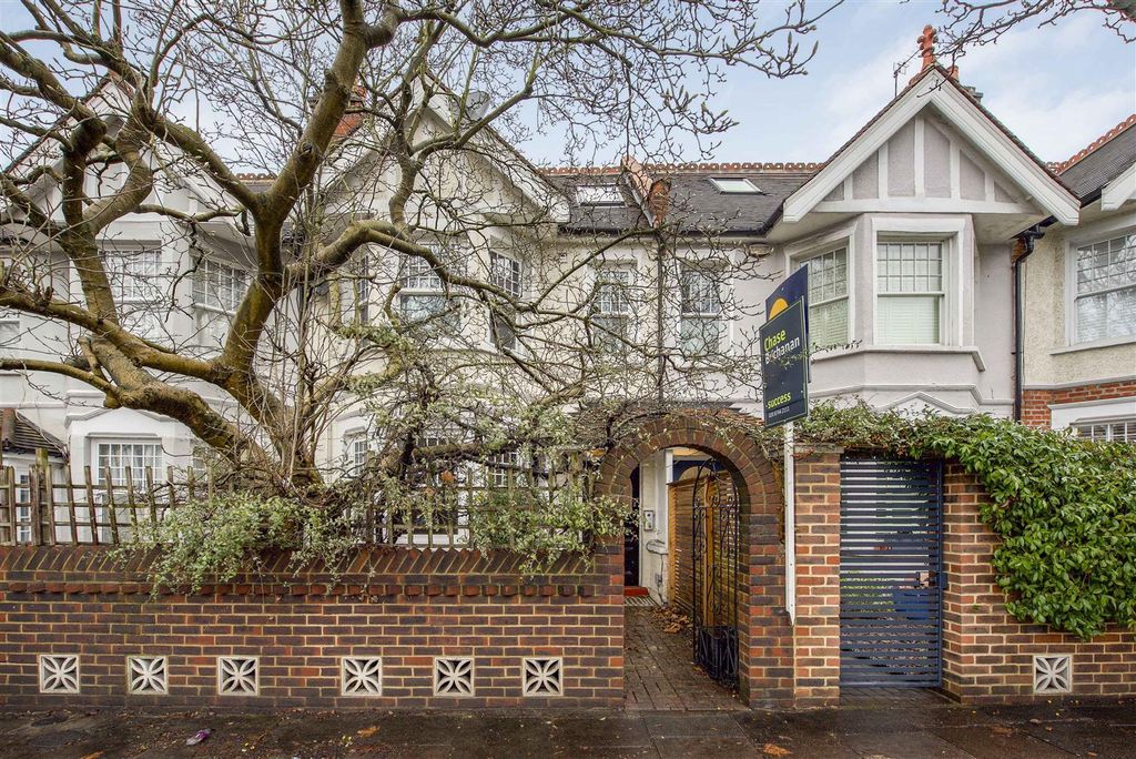 Property photo 1 of 16 13