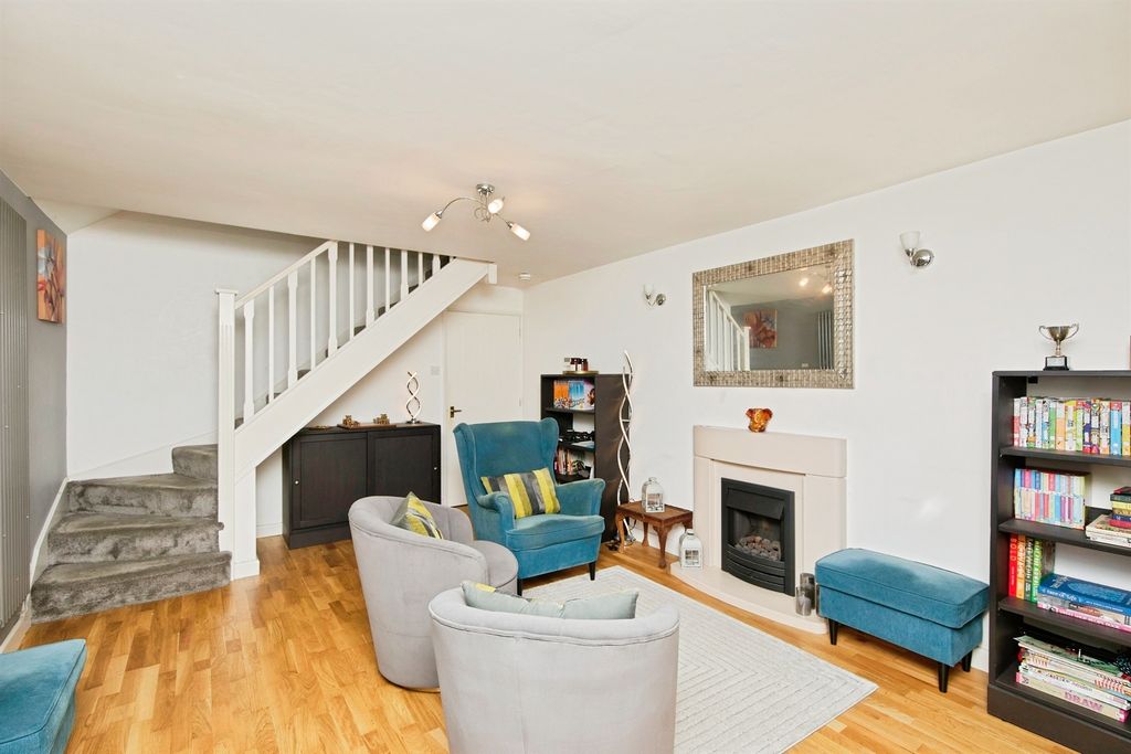 Property photo 3 of 13