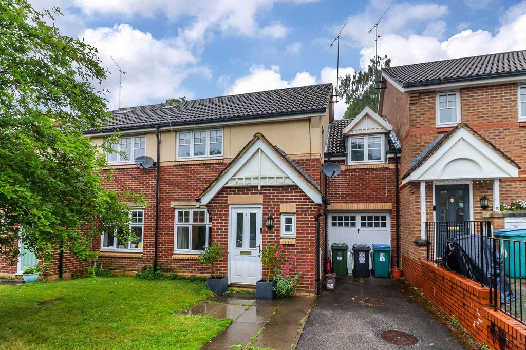 Property photo 1 of 17