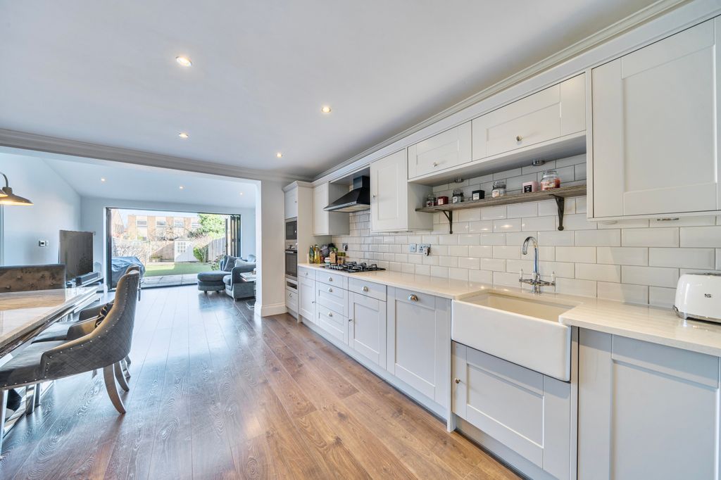 Property photo 2 of 21 Picture No. 26