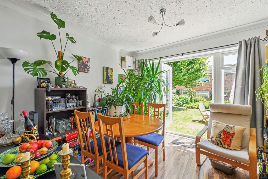 Property photo 3 of 16