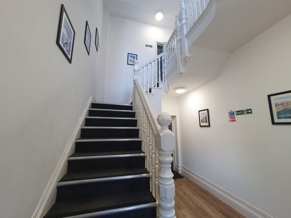 Property photo 3 of 7 Picture No. 02