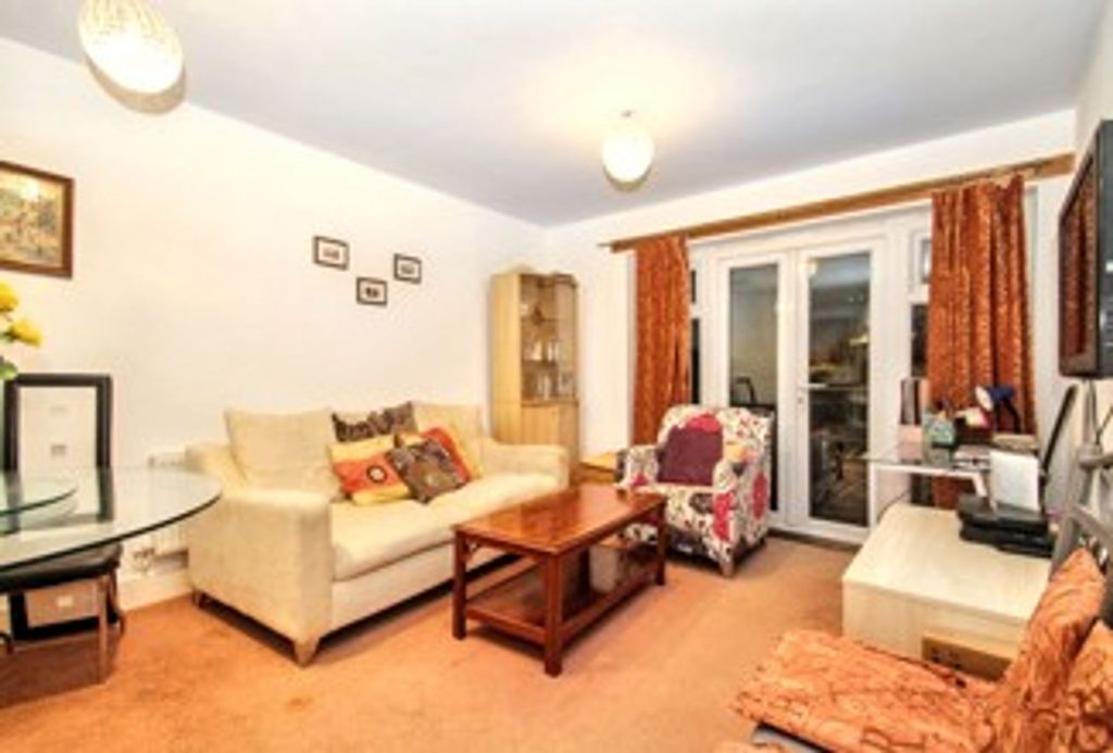 Property photo 3 of 10