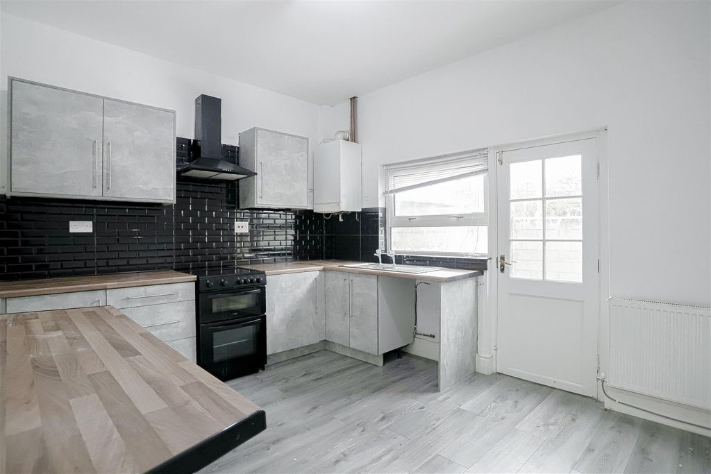 Property photo 3 of 17 3.Jpg