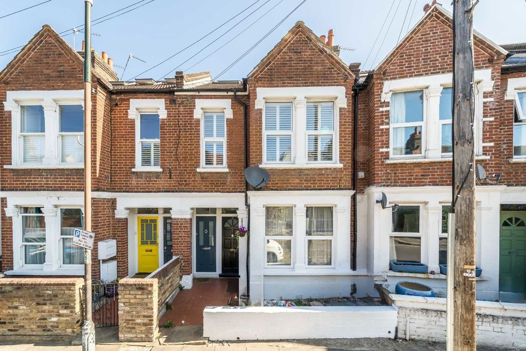 Property photo 1 of 8