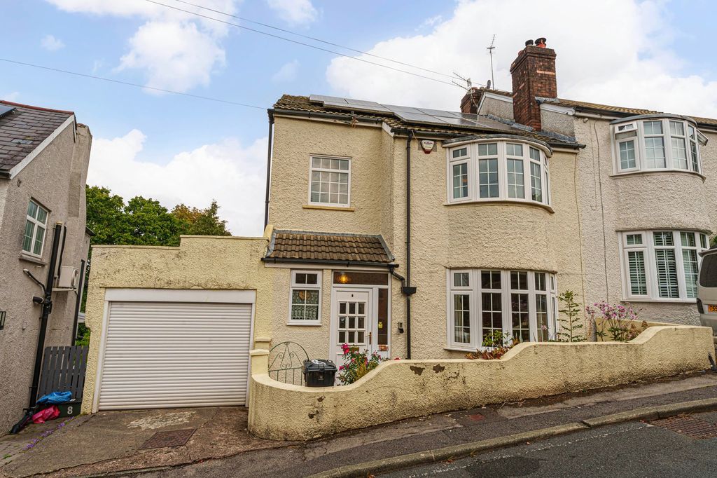 Property photo 1 of 41