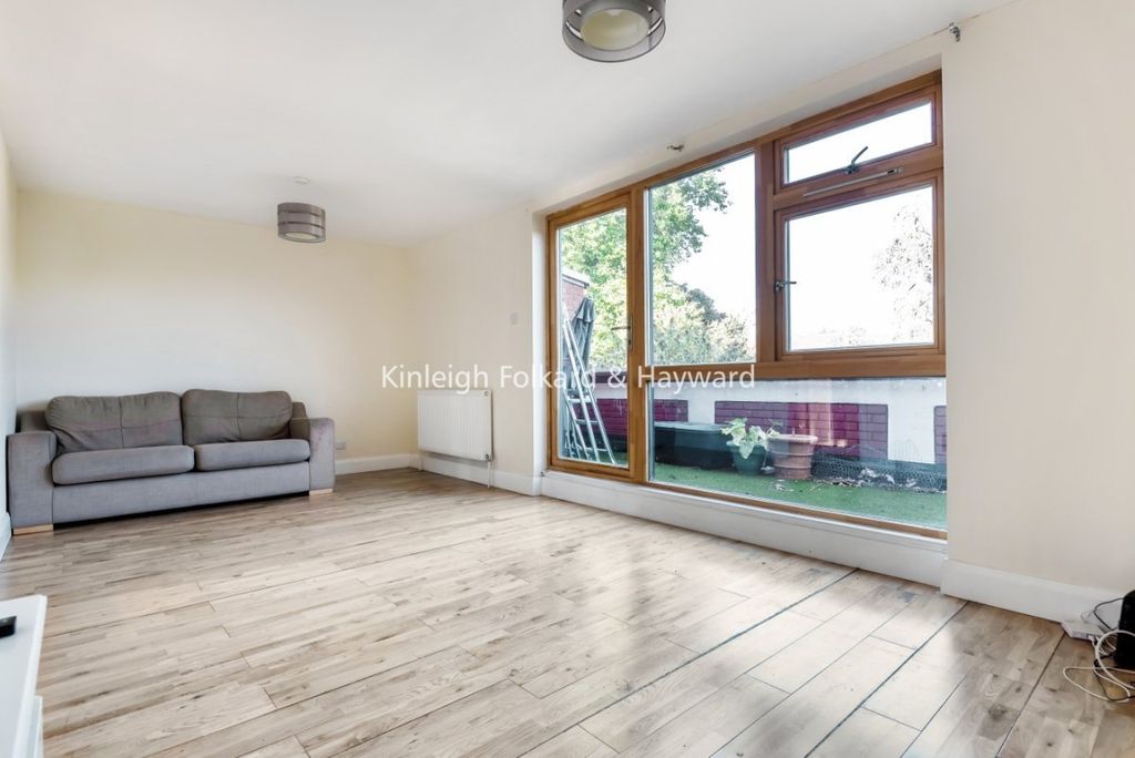 Property photo 3 of 9 Picture No. 09