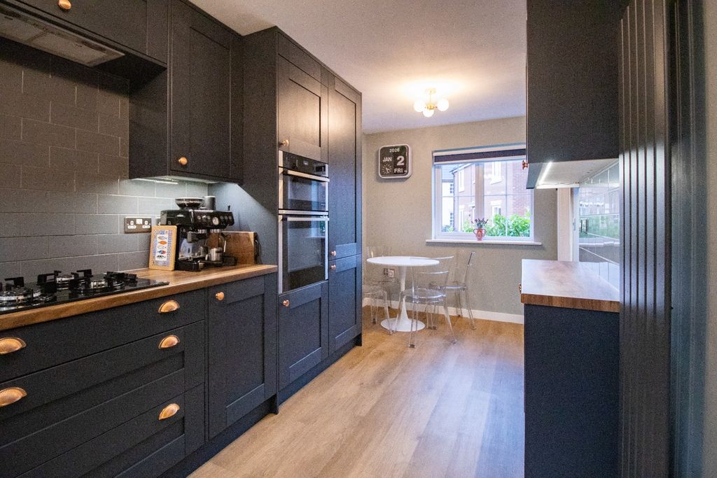 Property photo 3 of 20 46205411