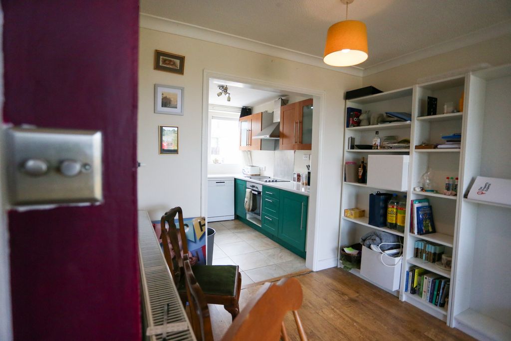 Property photo 2 of 8