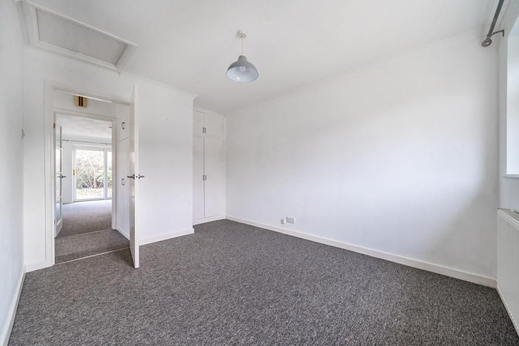 Property photo 2 of 16 Kitchen