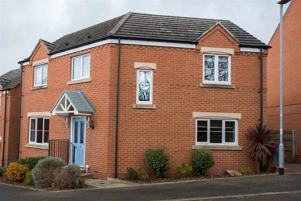 Property photo 1 of 16