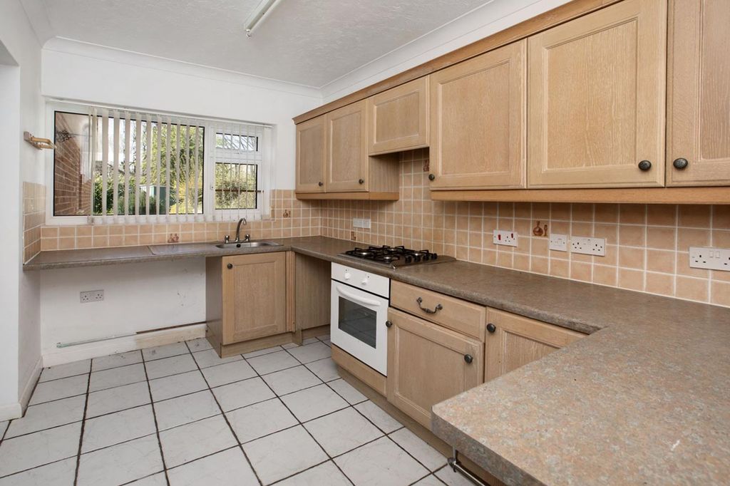 Property photo 3 of 21