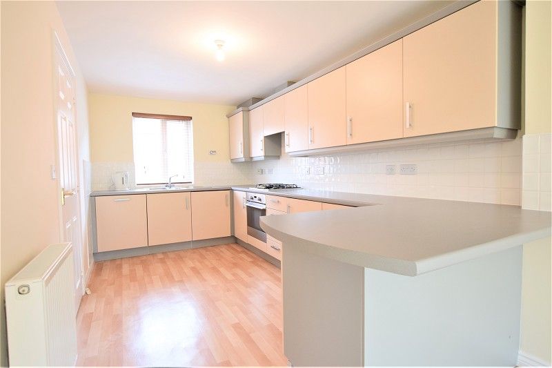 Property photo 2 of 25 Kitchen