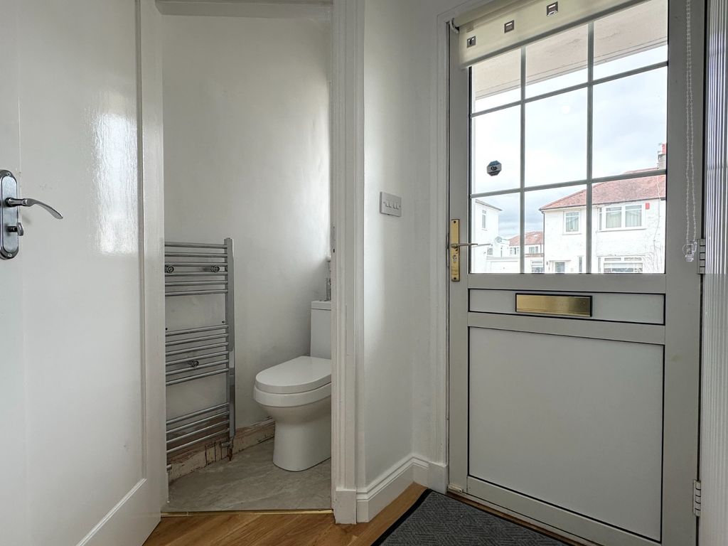 Additional image 9 of 4 bed semi-detached house to rentRockmount Ave, Thornliebank, Glasgow G46