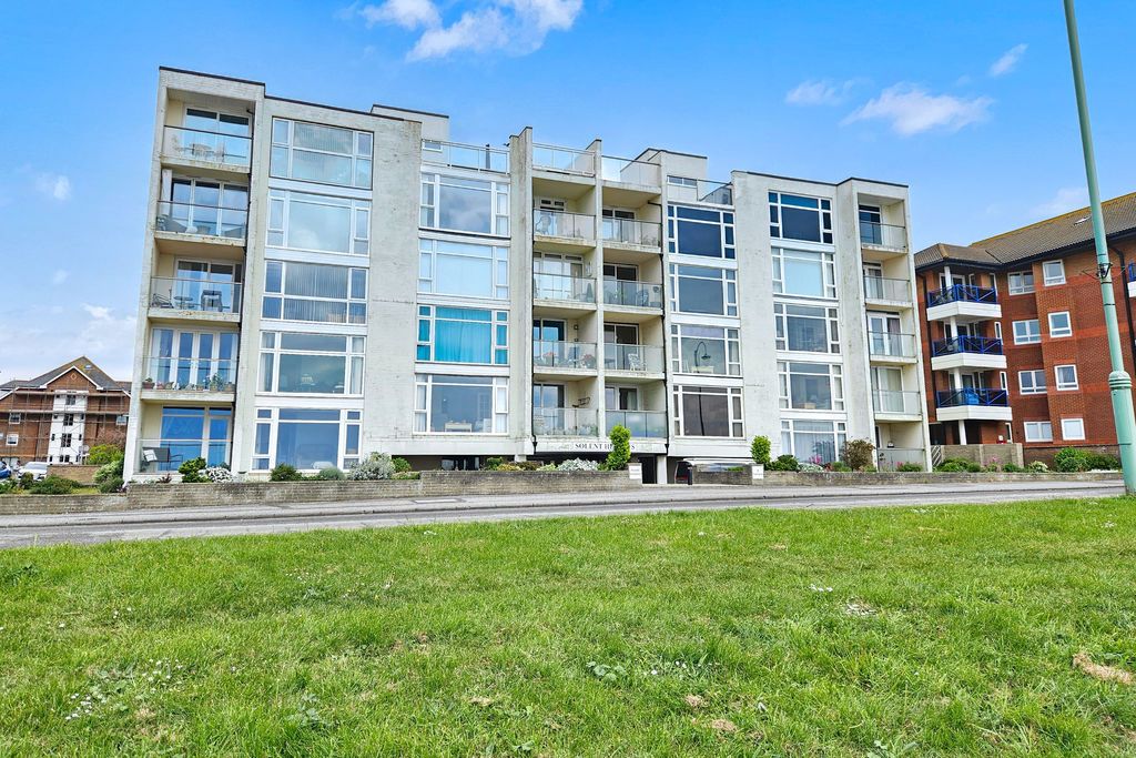 Property photo 1 of 17 Front