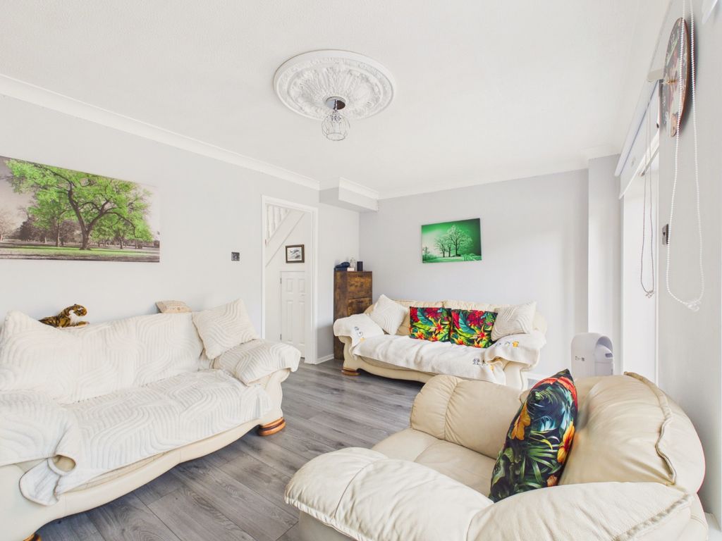 Property photo 3 of 11 5363664