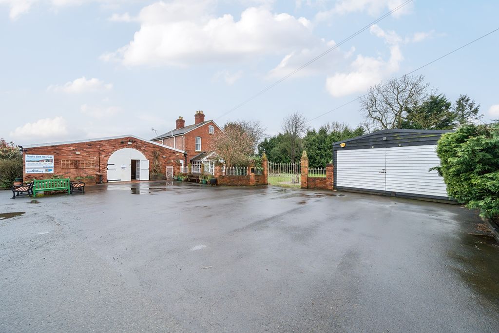 Additional image 18 of 3 bed detached house for saleHouse, Storage Business & Outbuildings, Leominster HR6
