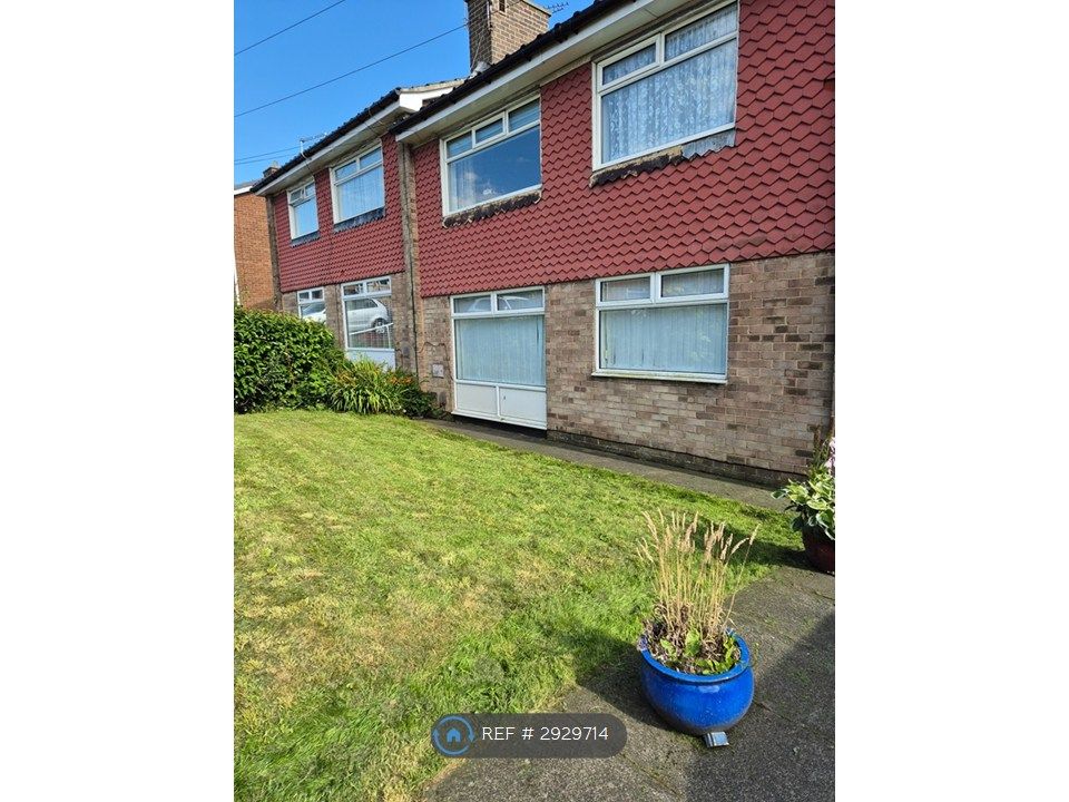 Property photo 2 of 12