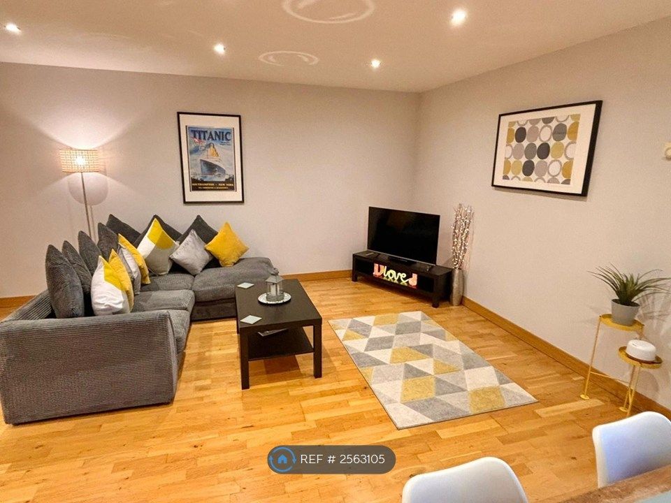Property photo 1 of 18 Lounge Area, Open Plan