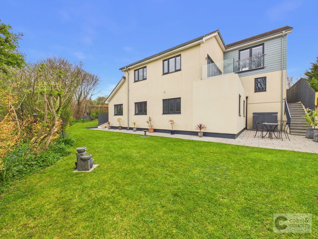 Property photo 1 of 36
