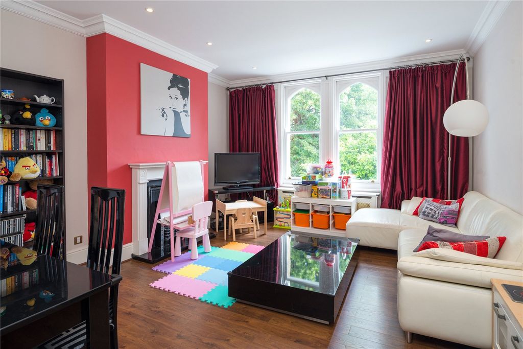 Property photo 3 of 9