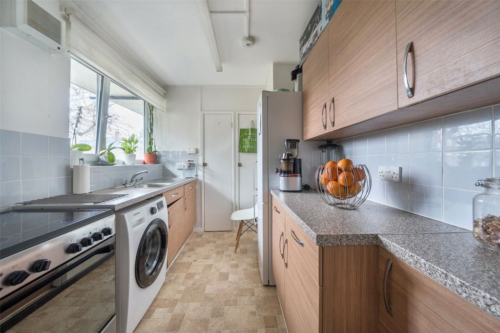 Property photo 3 of 15 Kitchen