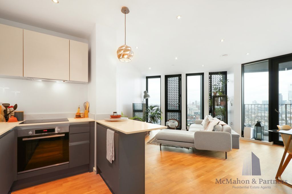Property photo 1 of 18