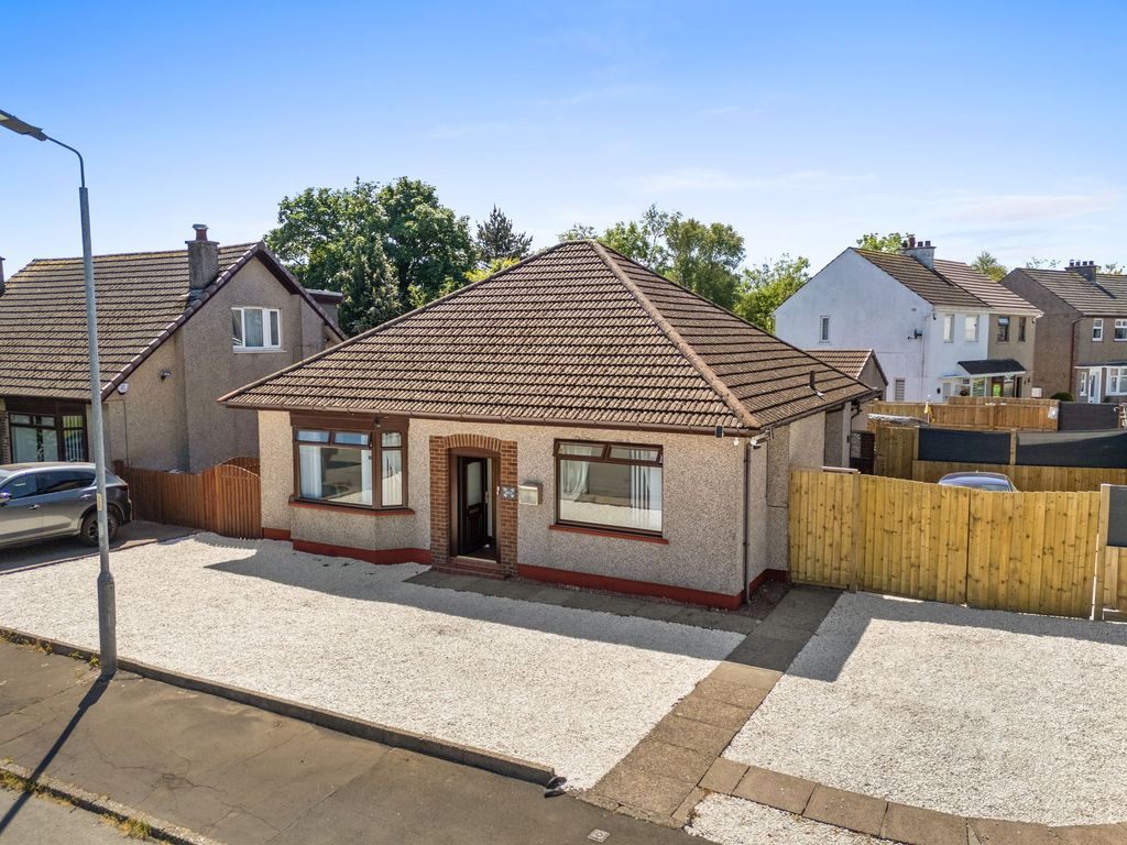 Property photo 2 of 32