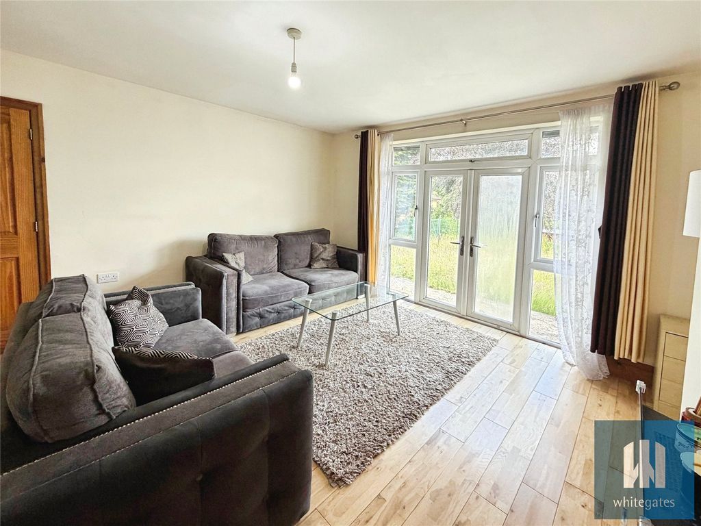 Property photo 3 of 21 Picture No. 41
