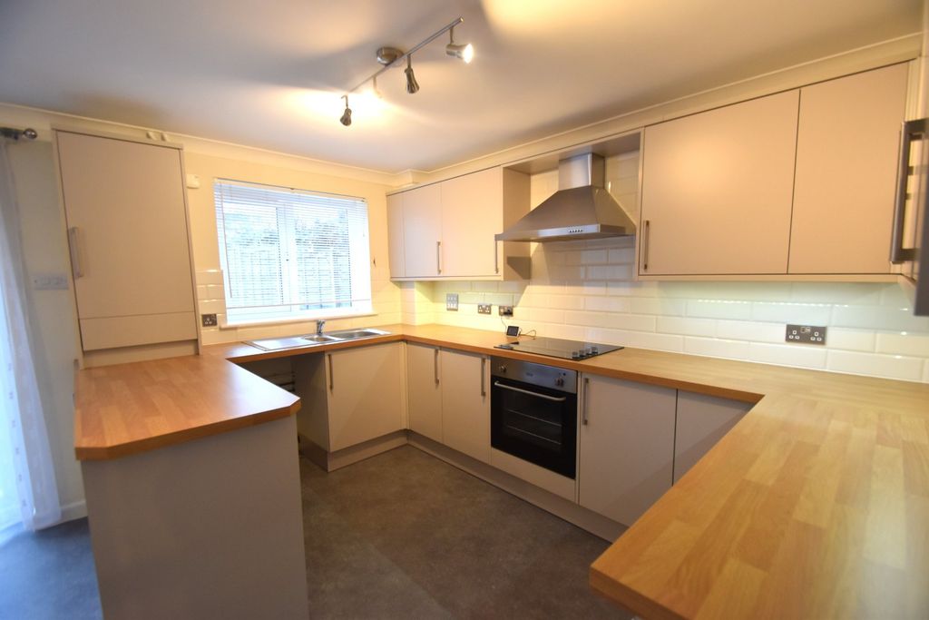 Property photo 2 of 15 Wellington Seddons