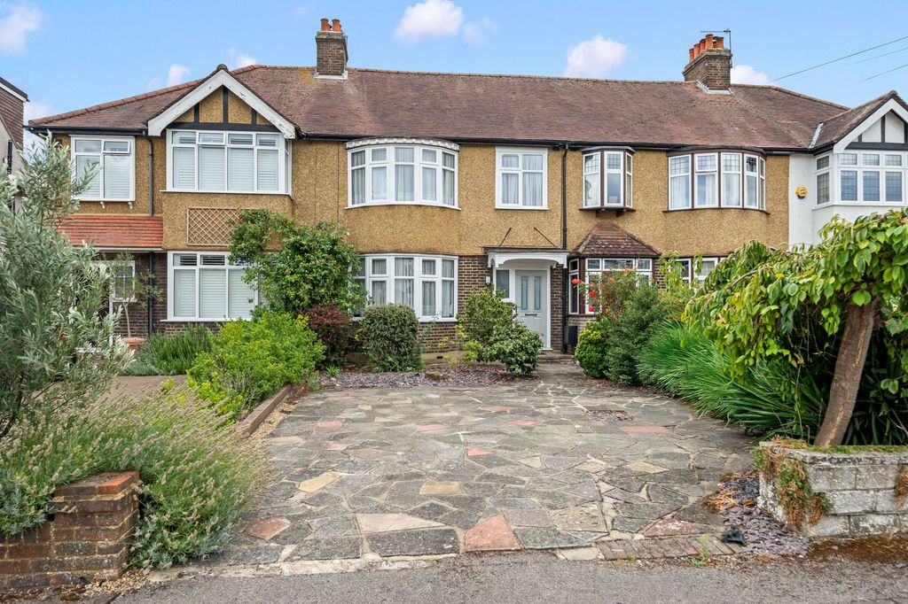 Property photo 1 of 17