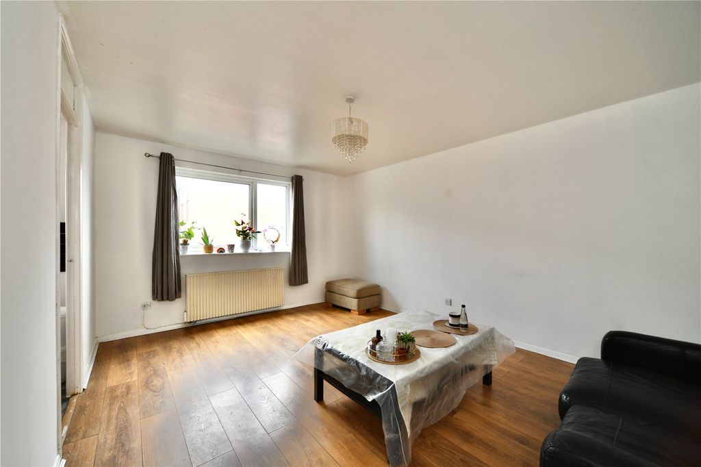 Property photo 2 of 22 Picture No. 02