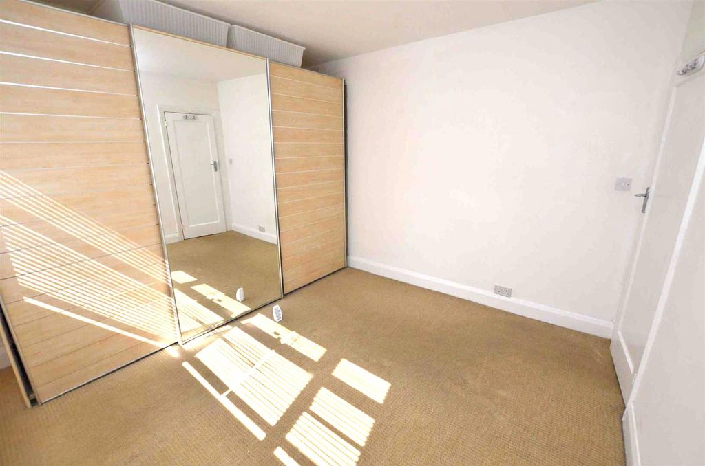 Property photo 3 of 7 Property Photo
