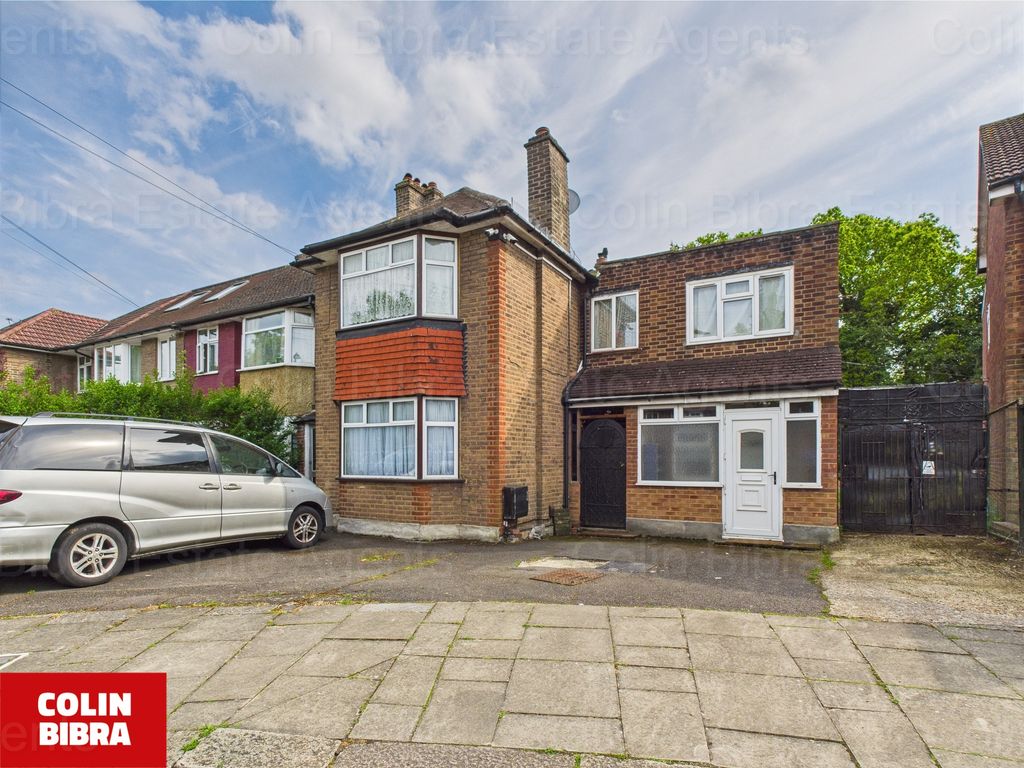 Property photo 1 of 10 Cam04175G0-Pr0028-Still001