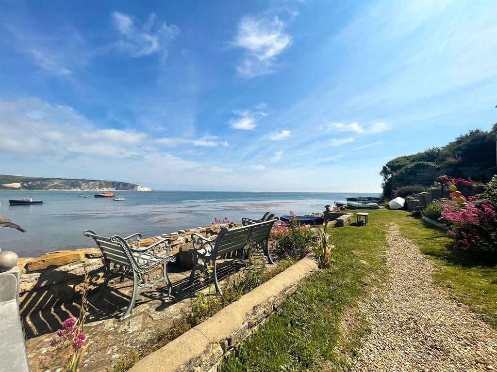 Property photo 3 of 30 4291 Jem Outside.Jpg