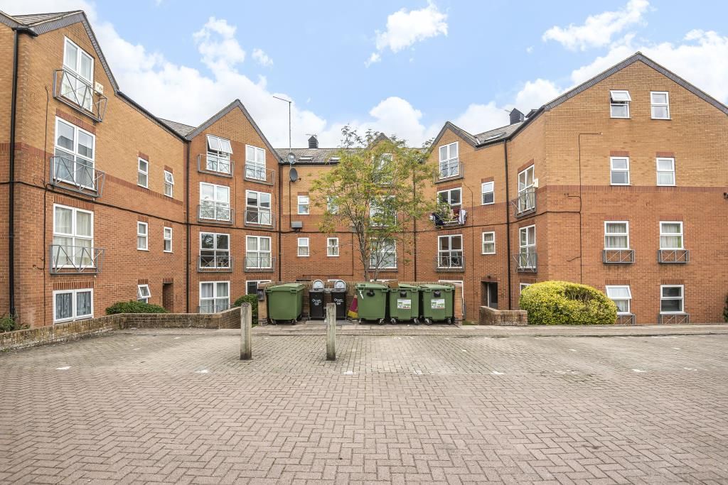 Property photo 2 of 2 Frontal