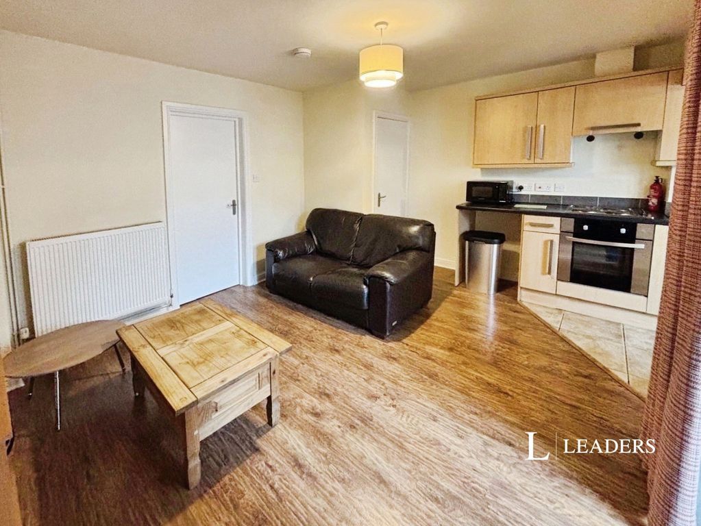 Property photo 2 of 10 Pbox-Img.Jpg