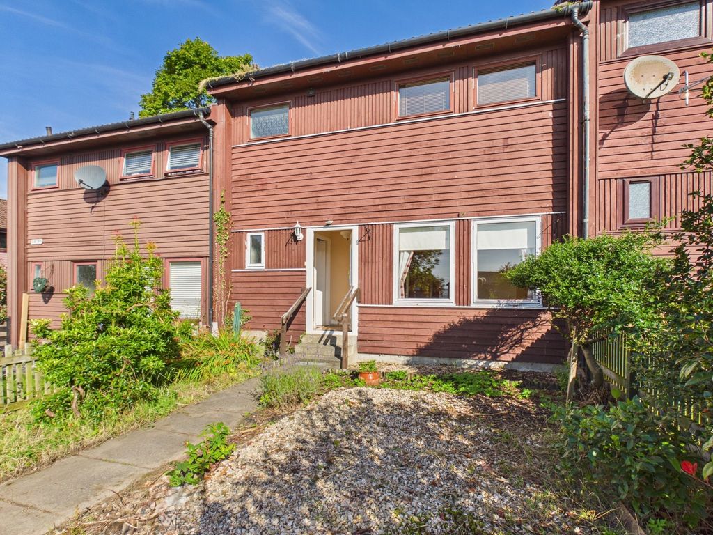 Property photo 2 of 34