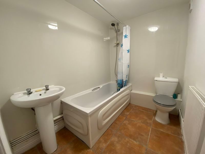 Additional image 8 of 1 bed flat to rentBasement Flat. York Place, Newport NP20