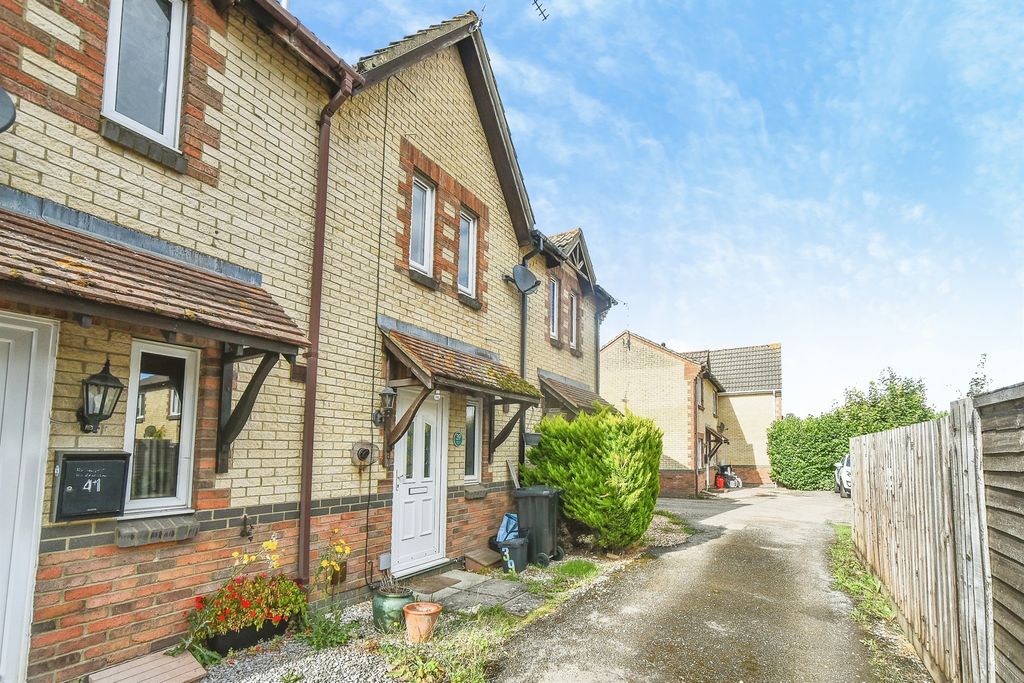 Property photo 1 of 18