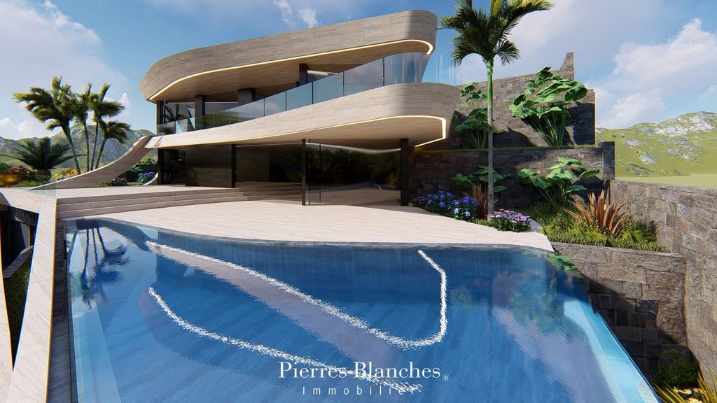Property photo 1 of 10 Architect-Designed Villa