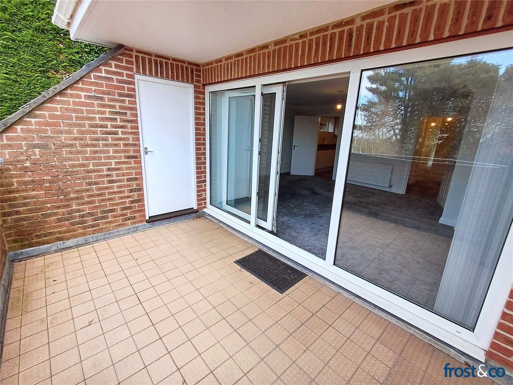 Property photo 2 of 14 Balcony