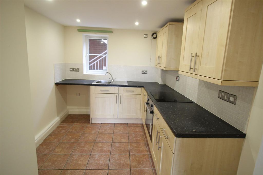 Property photo 1 of 7 Kitchen.Jpg